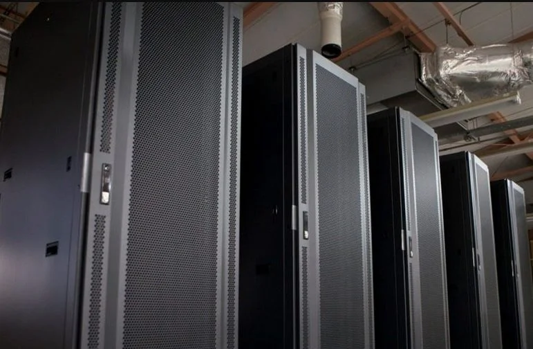 Phần lớn Server Rack hiện nay đều sở hữu chiều rộng 19 inch