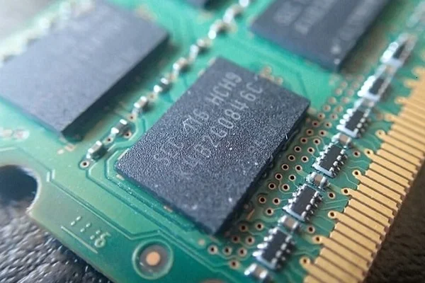 RAM server
